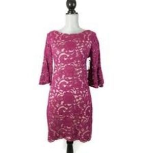 EUC Vince Camuto lace overlay dress w/ bell sleeve